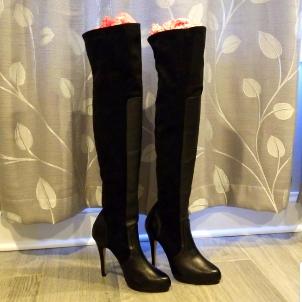 Max Studio~Baby Calf Stretch~Over the Knee Boots